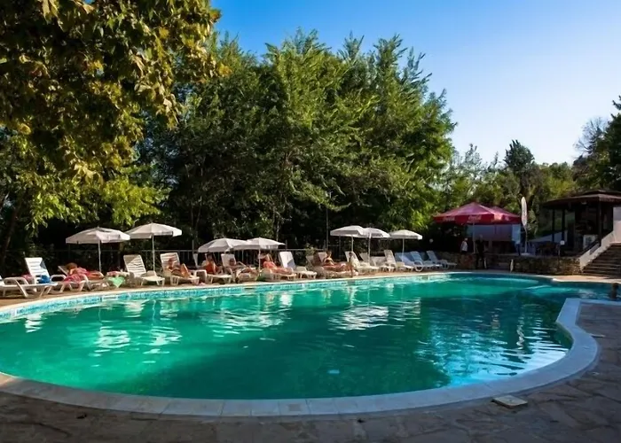 Hotel Vezhen - Free Parking