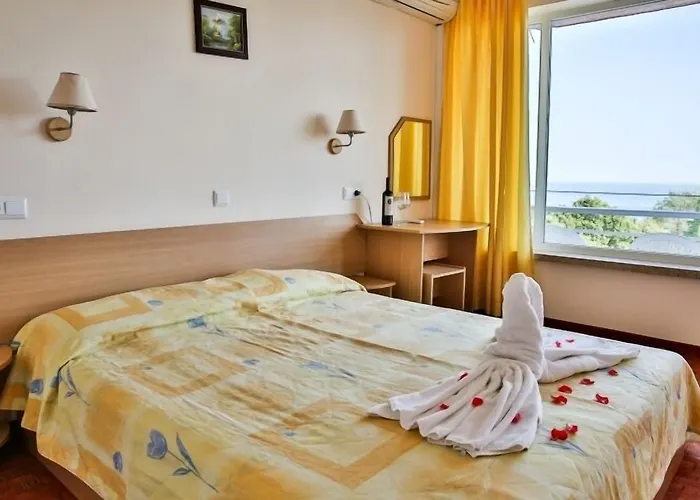 Vezhen - Free Parking Golden Sands