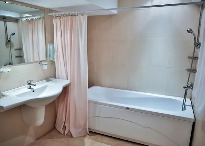 Hotel Vezhen - Free Parking