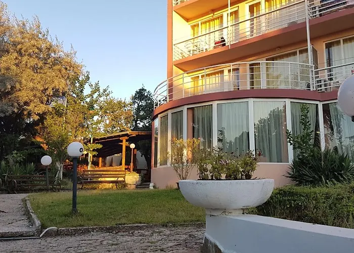 Vezhen - Free Parking 3* Golden Sands