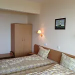 Hotel Vezhen - Free Parking 3*
