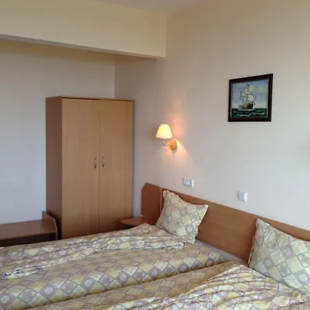 Хотел Vezhen - Free Parking 3*