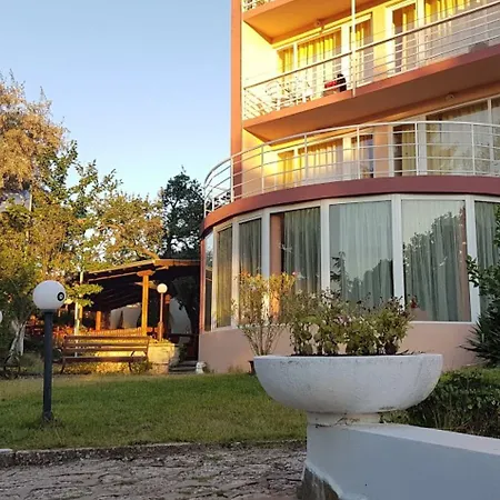 Vezhen - Free Parking 3* Aranyhomok