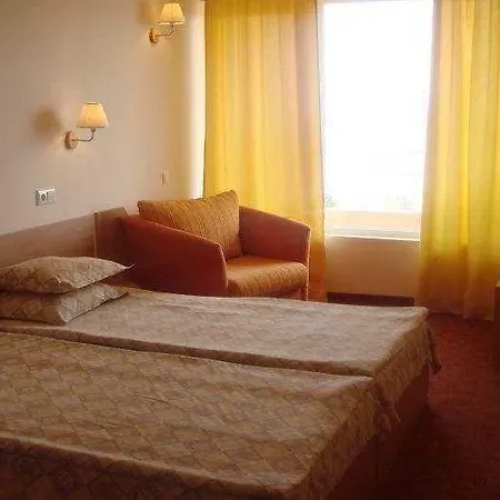 Vezhen - Free Parking Хотел 3*