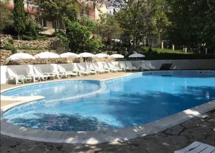 Hotel Vezhen - Free Parking Złote Piaski