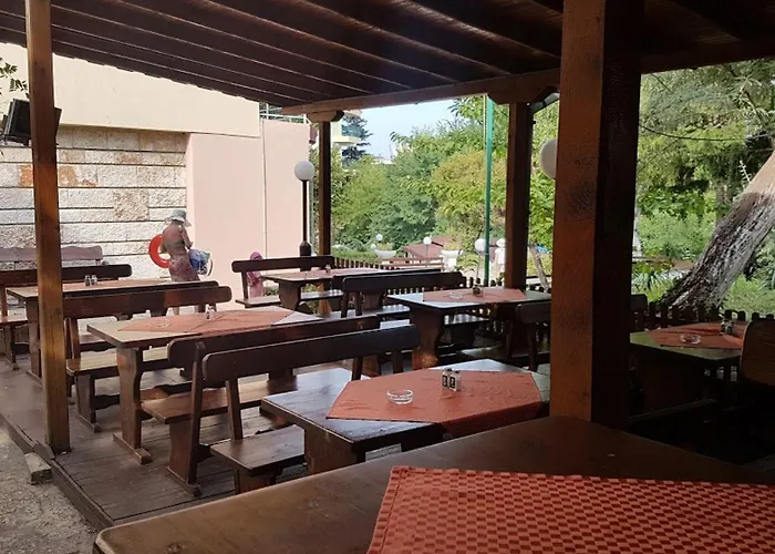 Hotel Vezhen - Free Parking Złote Piaski