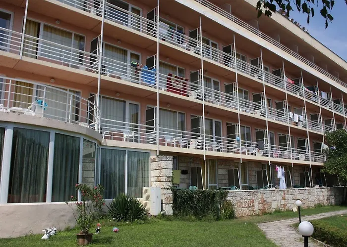 Hotel Vezhen - Free Parking Złote Piaski